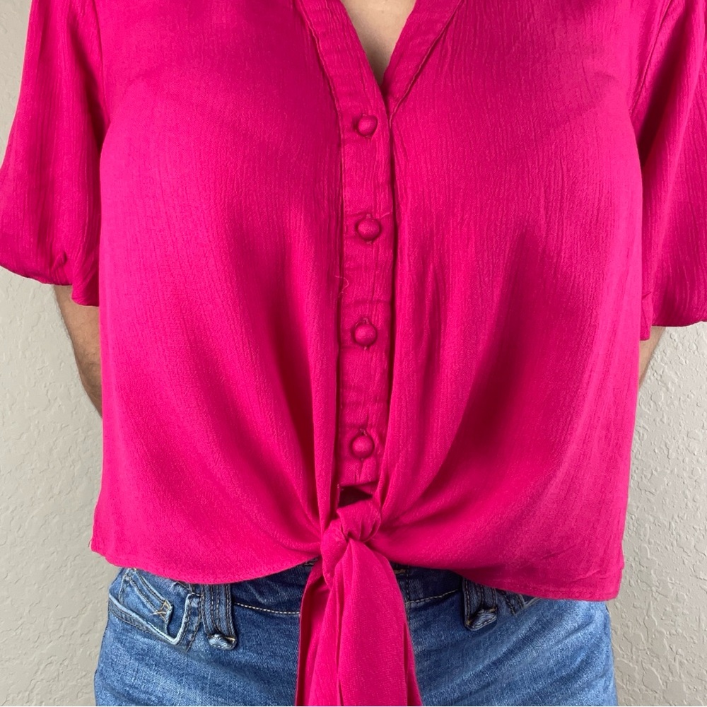 Portofino Hot Pink Cropped Tie Front Top Size M V-Neck Pleated - Picture 6 of 8